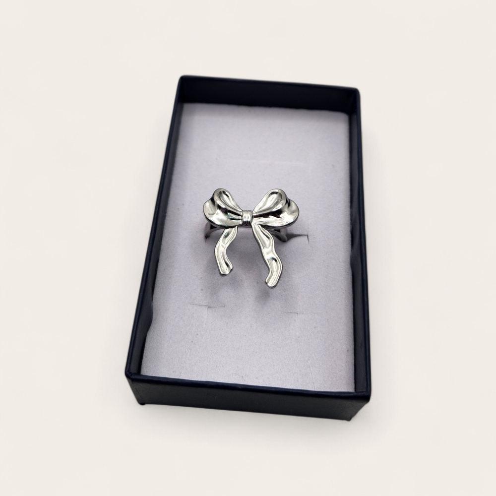 Silver Bow Ring - Picture 5 of 5